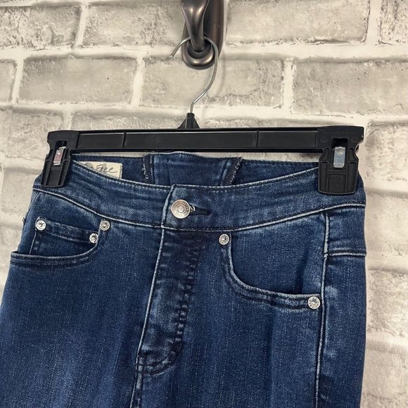 We The Free Super High Rise Lace Up Flare Jeans Size 24 Dark Wash Hippie 24x31 - Picture 3 of 13